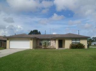 1861 SE Sandia Dr, Port Saint Lucie, FL 34983