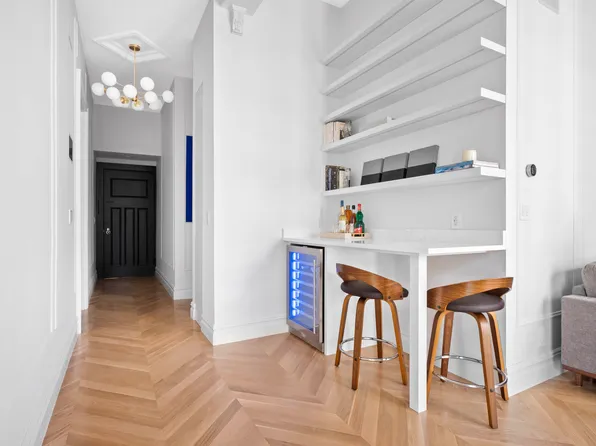 33 West 67th Street image 6 of 15