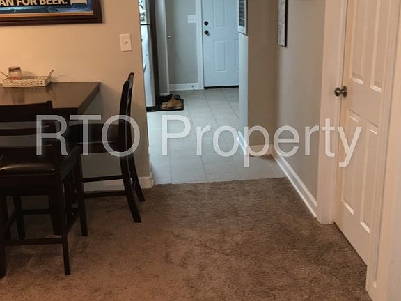 3rd image of 305 W Park St