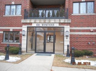 450 Western Ave #202, Des Plaines, IL 60016