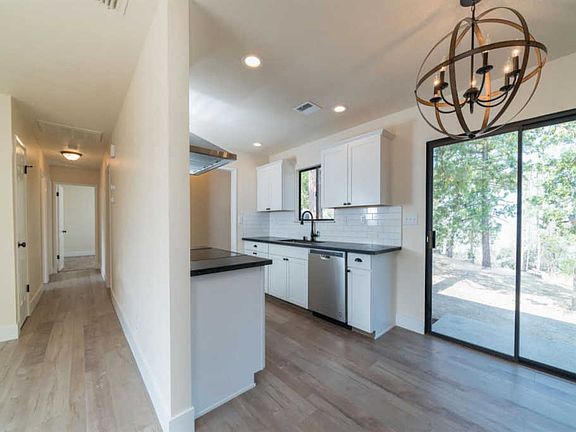 3rd image of 41789 Marmot Ln