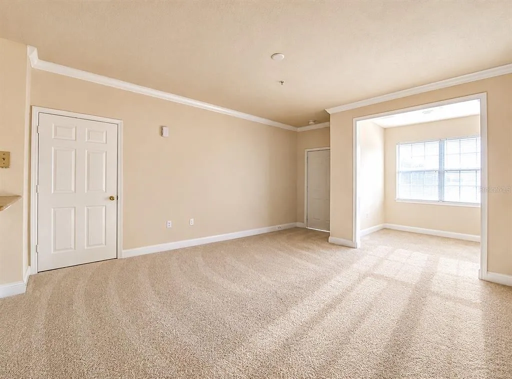 430 Southern Pecan Cir — Photo 4