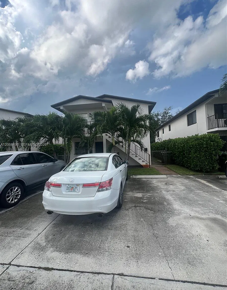 Hialeah 8th Addn — Photo 2