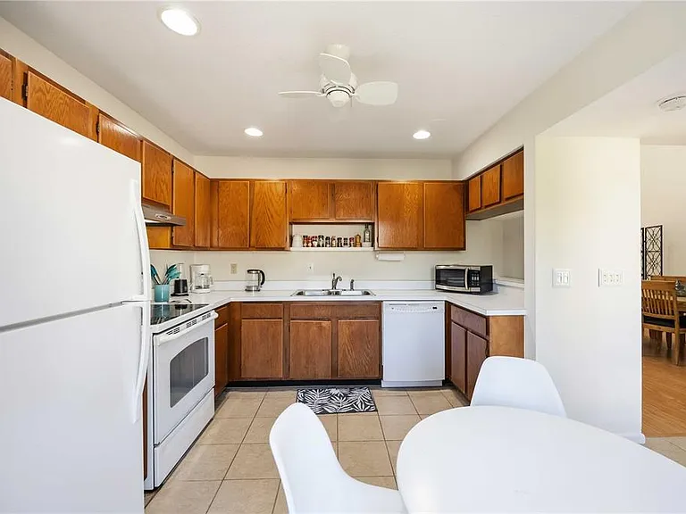 1626 Brookhouse Dr #235 — Photo 12