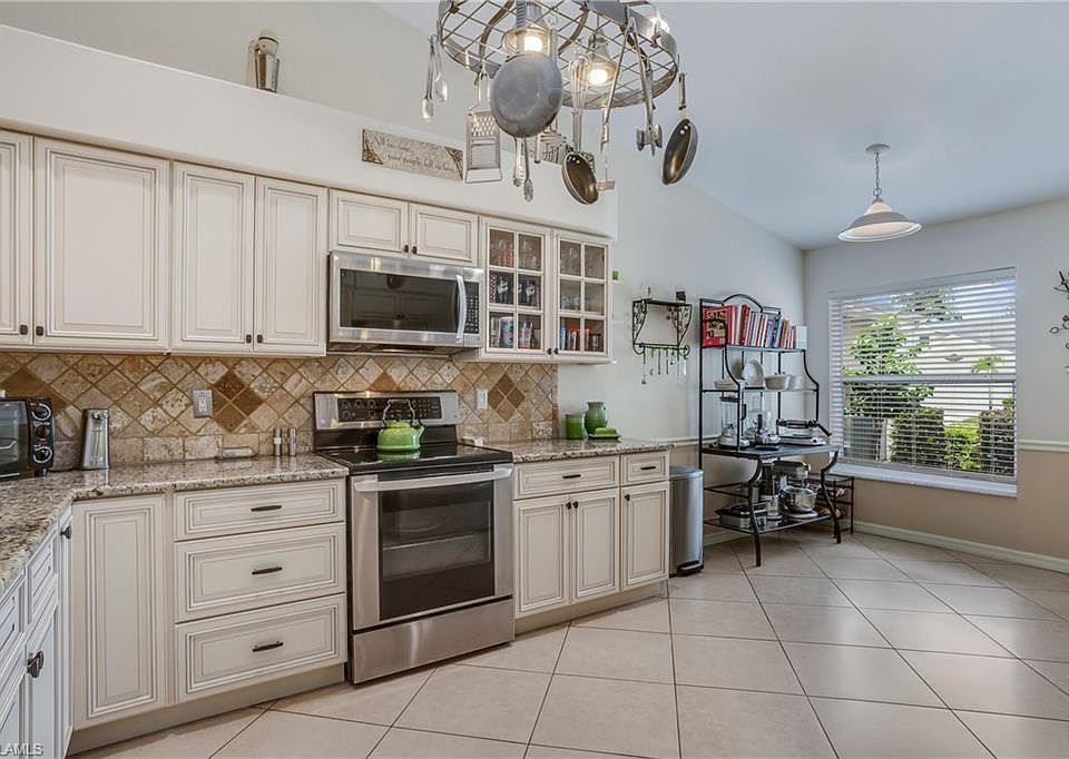 1st image of 8219 Ibis Cove Cir #A-121