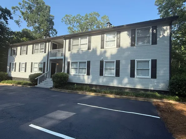 Renovated 2 Bed/2 Bath Unit Across from Vet School in East Athens, 216 Mark Twain Cir #2B-2Ba-1000Sqft, Athens, GA 30605