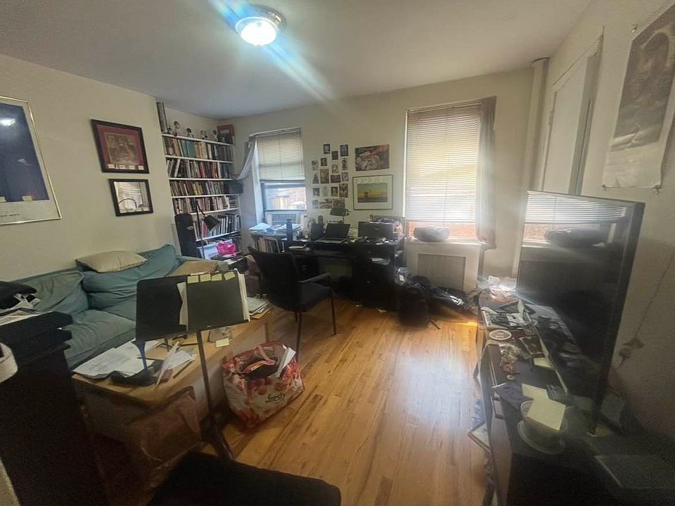 1st image of 76 Horatio St #3B