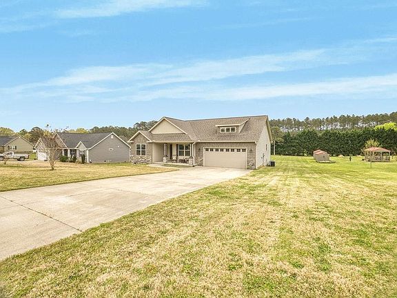 2nd image of 118 White Springs Dr