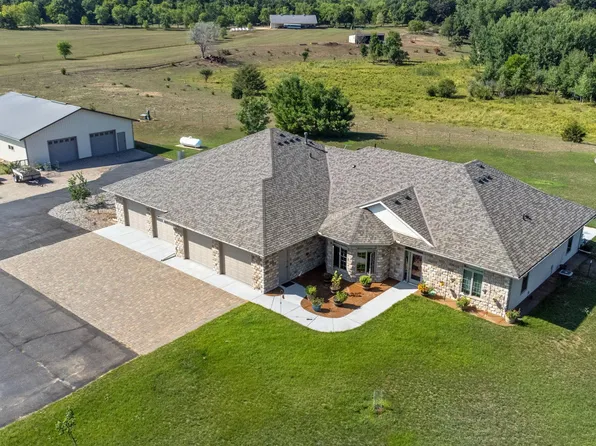 2440 105th Ave, Princeton, MN 55371