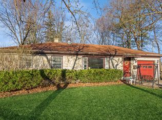 232 1st St, Crystal Lake, IL