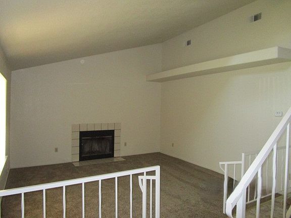 5th image of 1961 Hammertown Dr