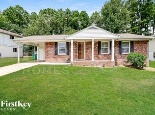 926 Majesty Ln, Morrow, GA