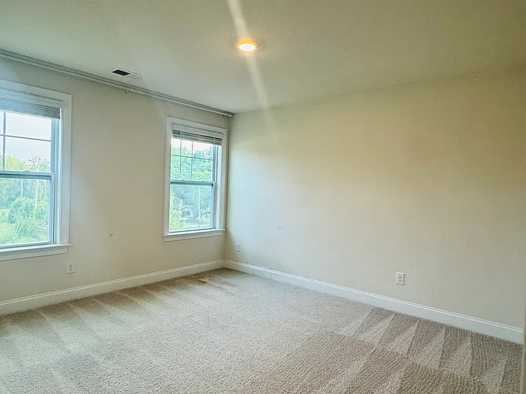 4959 Tacoma Dr — Photo 44