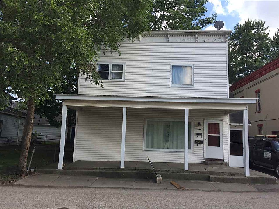 2nd image of 211 W Jefferson St