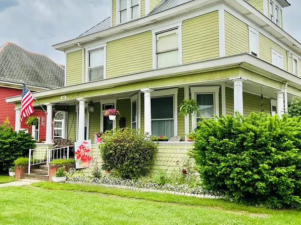 312 Main Street, Middlebourne, WV 26149