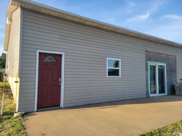 5520 NW Jennings Rd, Topeka, KS 66618