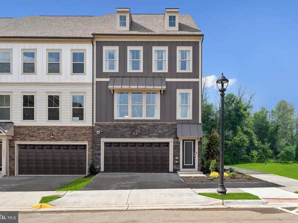 201 Chianti Ter SE, Leesburg, VA 20175