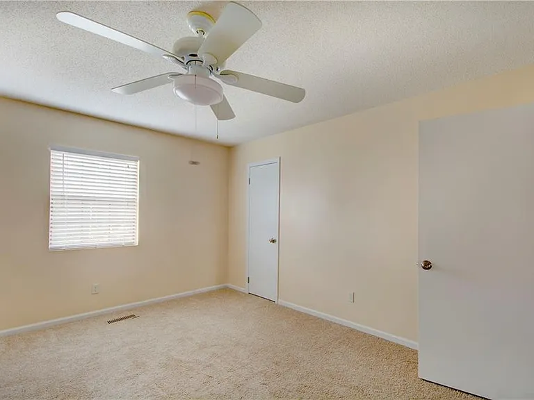 639 Brockinton Point #639 — Photo 11