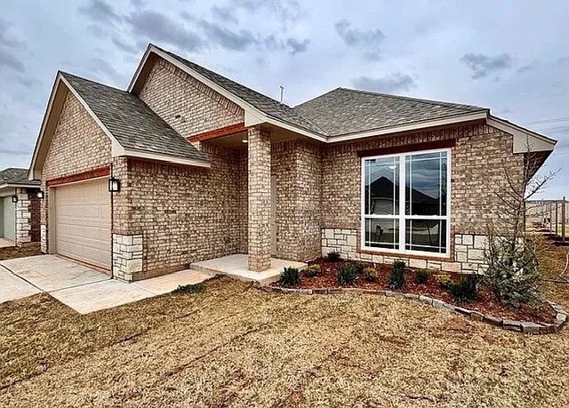 4 bed, 1701 sqft, $2,150 — Photo 2