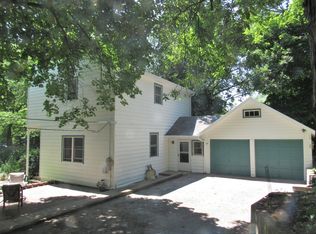 30 Hill Rd, Fox Lake, IL 60020