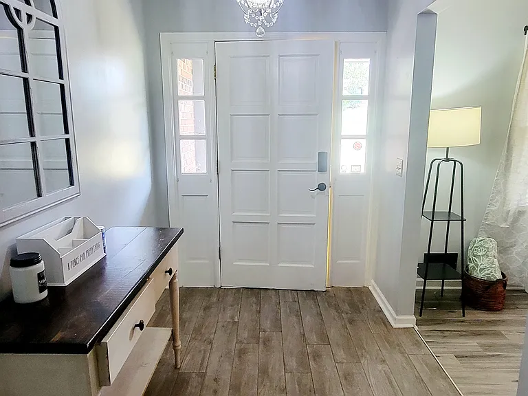 806 Greenwood Dr — Photo 15
