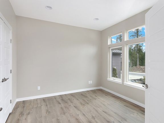 4th image of 9068 Sea Mist Ln