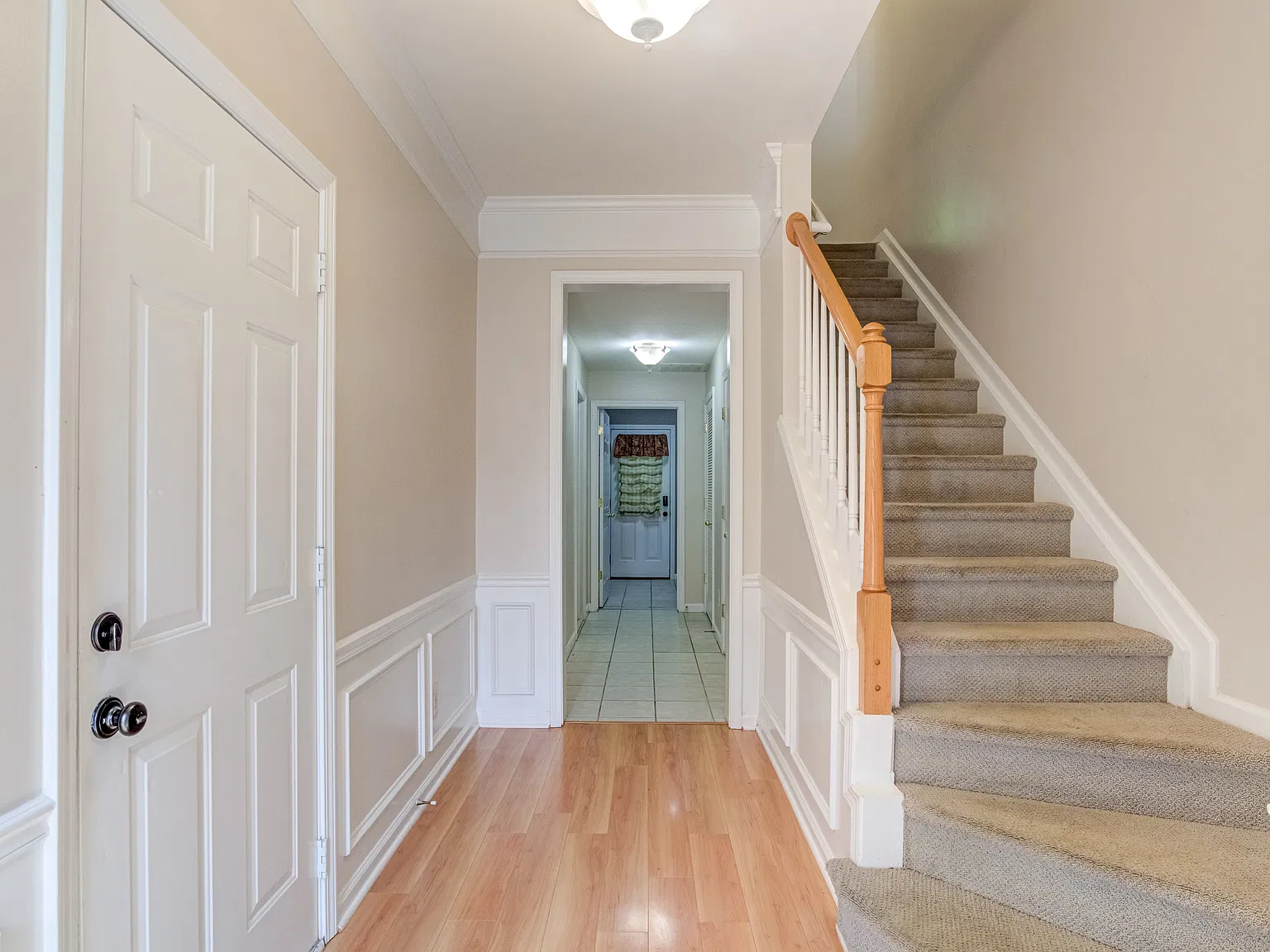 3 bed, 3.5 bath, 1941 sqft, $1,995 — Photo 4