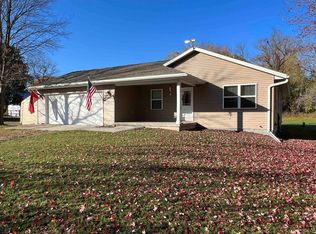 629 S Thomas St, Westfield, WI 53964
