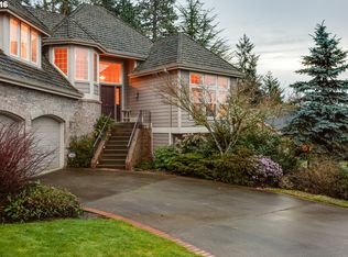 2756 Bowmont Dr, Eugene, OR