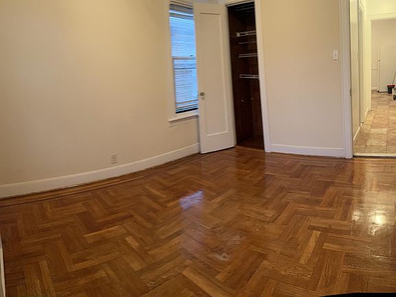 3rd image of 1127 Waring Ave Floor 2