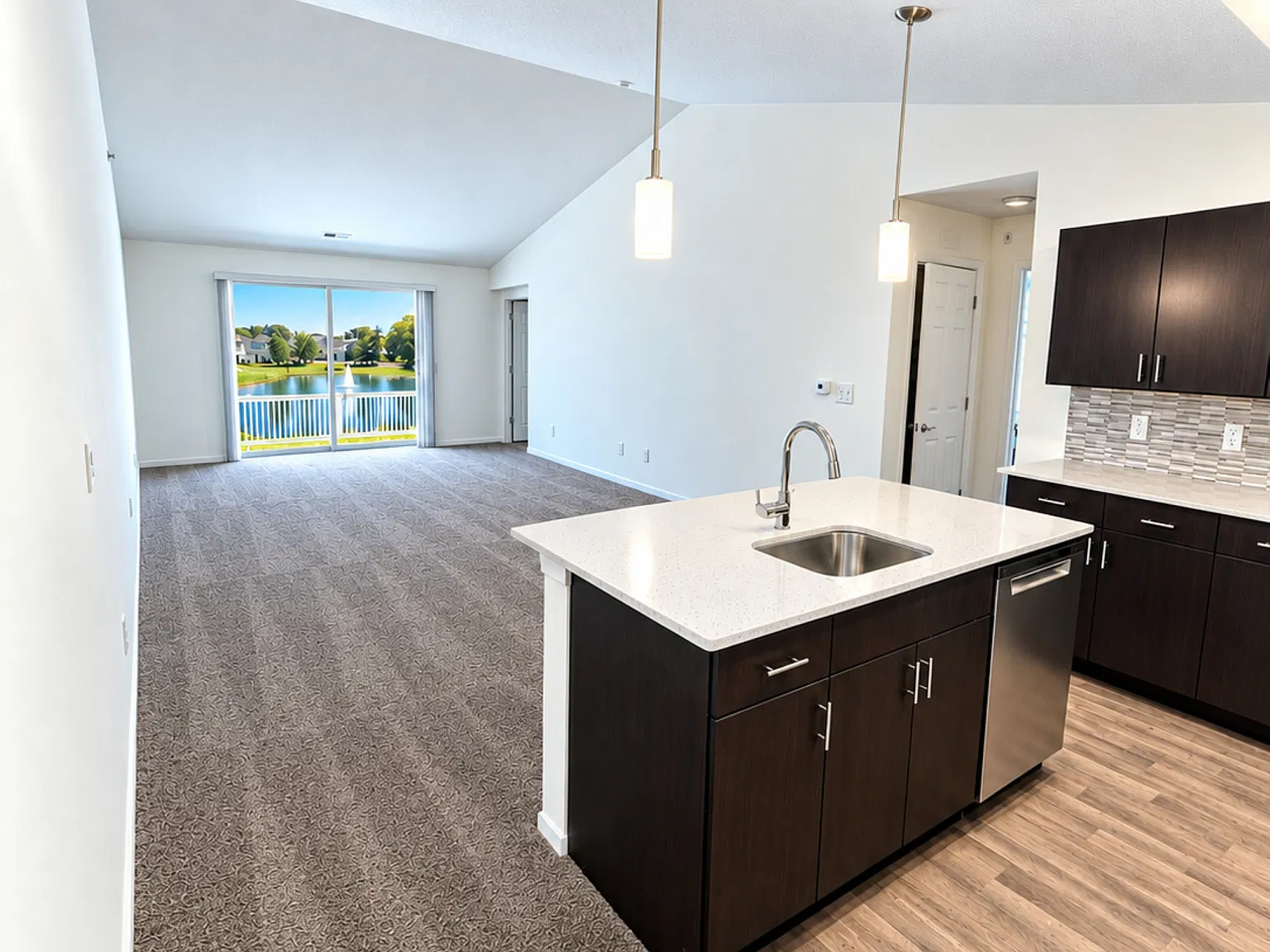 3 bed, 1689 sqft, $2,290 — Photo 1
