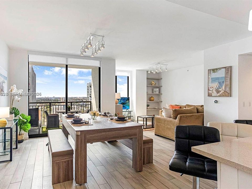 1st image of 999 SW 1st Ave APT 1906