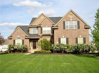 9293 Hampshire Ct, Powell, OH