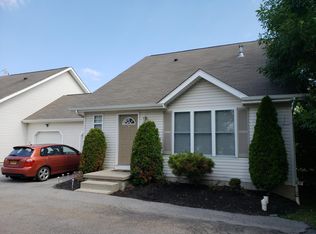 675 Skinnersville Rd APT J, Buffalo, NY 14228