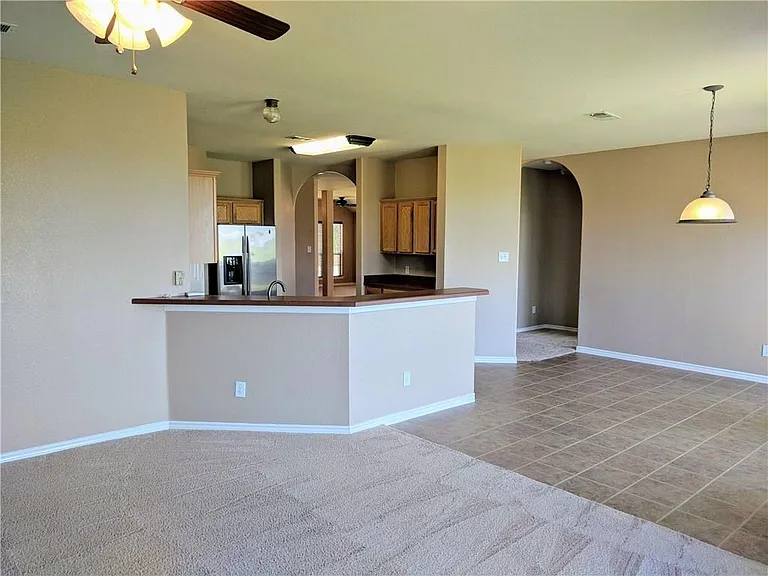 2200 Fieldcrest Dr — Photo 23