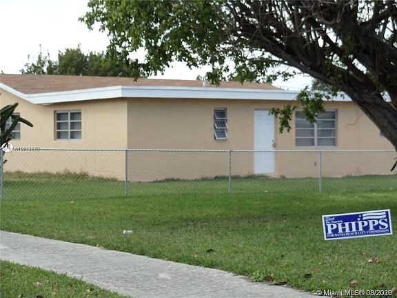 2nd image of 806 NW 2nd St #0