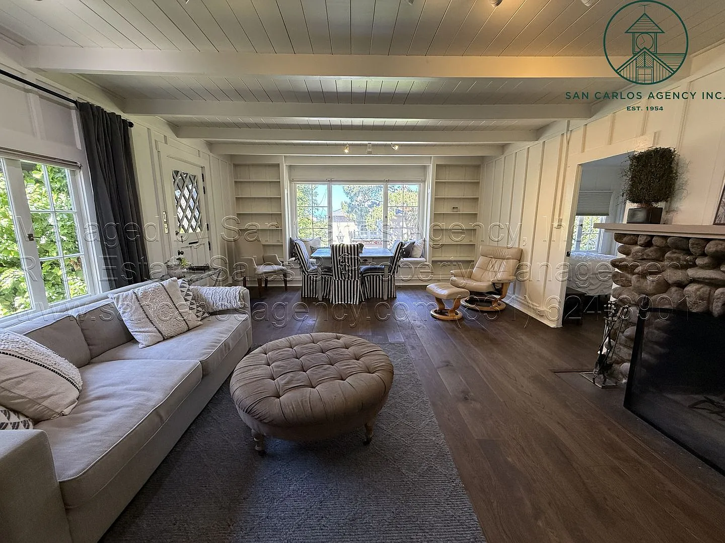 Adorable Three Bedroom Downtown Carmel-by-the-Sea Cottage — Photo 3