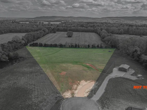 149 Isom Dr, Cherokee, AL 35616