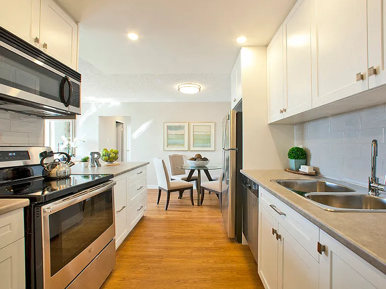 82 Millside Dr — Photo 1