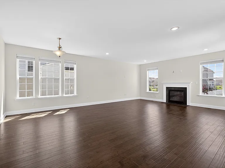 2707 Henry Moore Ln — Photo 9