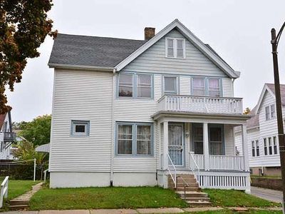 3415 N Bremen St, Milwaukee, WI, 53212