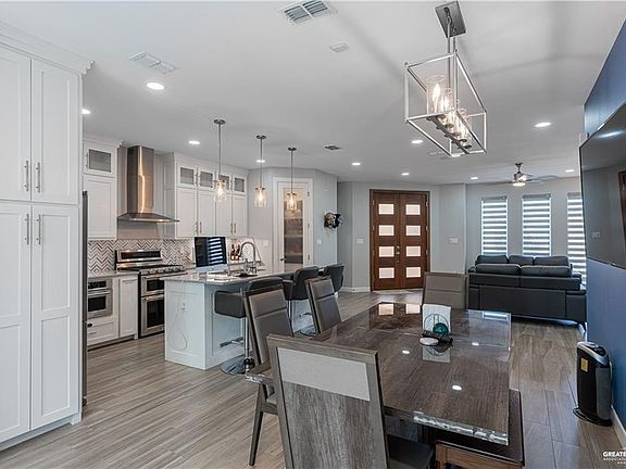 5th image of 6907 N 11th Ln