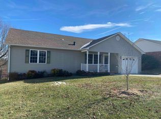 2727 Knollwood Dr, Staunton, VA 24401