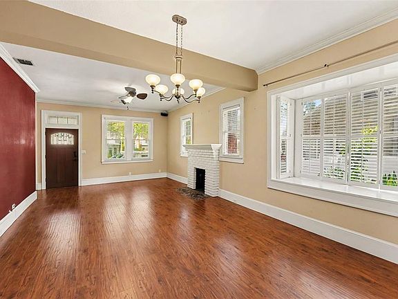 4th image of 450 13TH AVENUE N