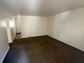 Dayton Manor - 1032 #5