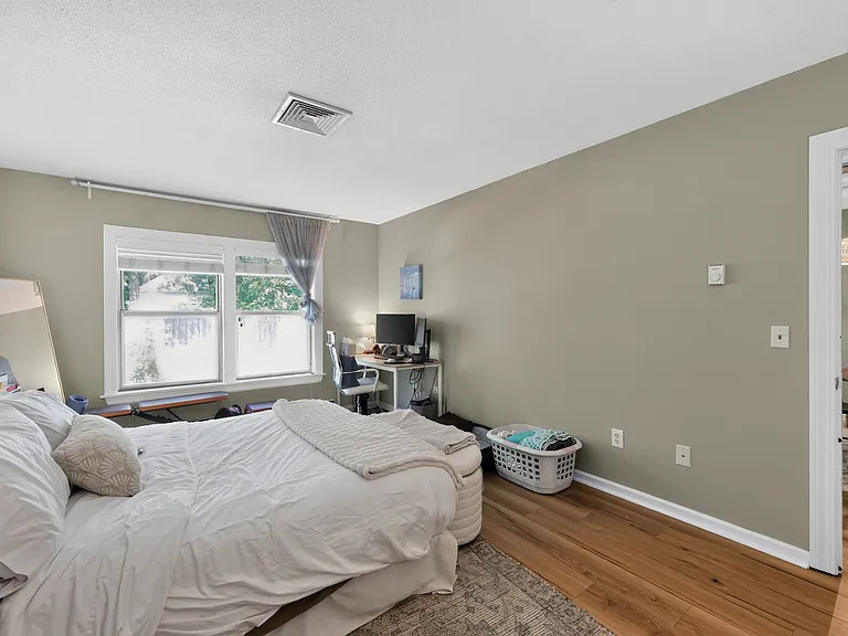 15 Highland St #108 — Photo 6