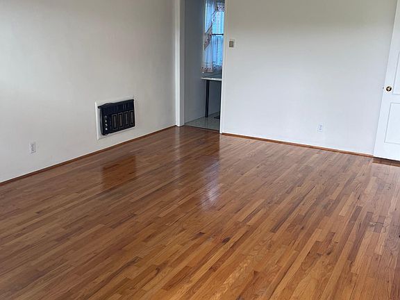 3rd image of 324 N Belmont St #A