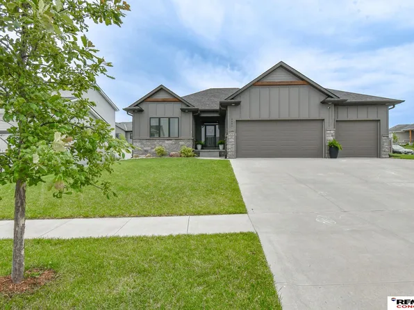 6501 Kelsey Ln, Lincoln, NE 68516