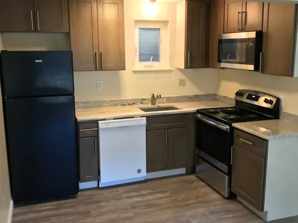 Queen Anne Apartments
