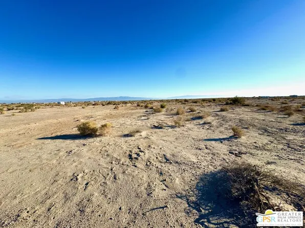 2230 Palm Manor Ave, Thermal, CA 92274